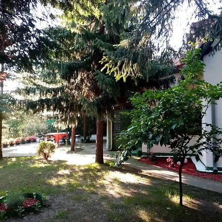 Sumska Kuca Atina - Devojacki Bunar *