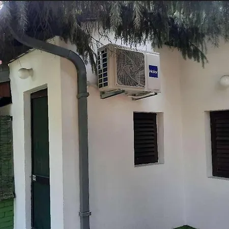 Sumska Kuca Atina - Devojacki Bunar بيت للعطل Alibunar