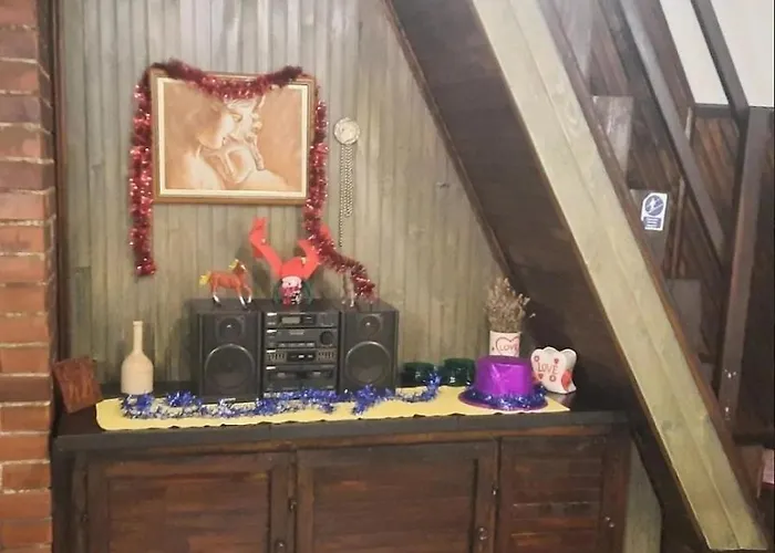 Sumska Kuca Atina - Devojacki Bunar