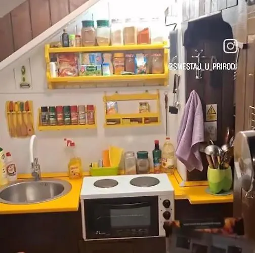 Sumska Kuca Atina - Devojacki Bunar